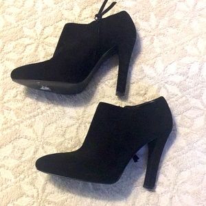 Ralph Lauren Suede Leather Black Booties sz 10 like new
